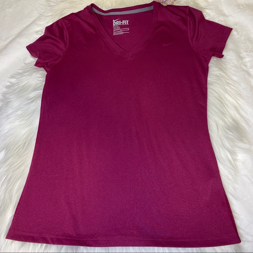 Nike Women’s Dri-Fit shirt short sleeves M